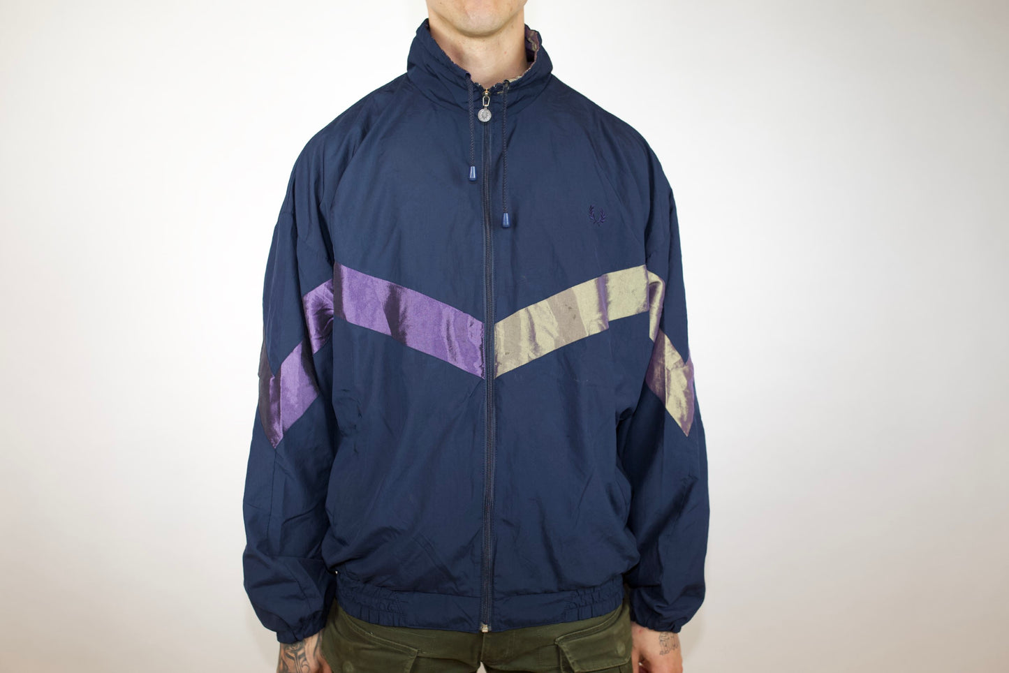 VINTAGE NAVY/PURPLE/GOLD FRED PERRY SPRAY JACKET (XL)
