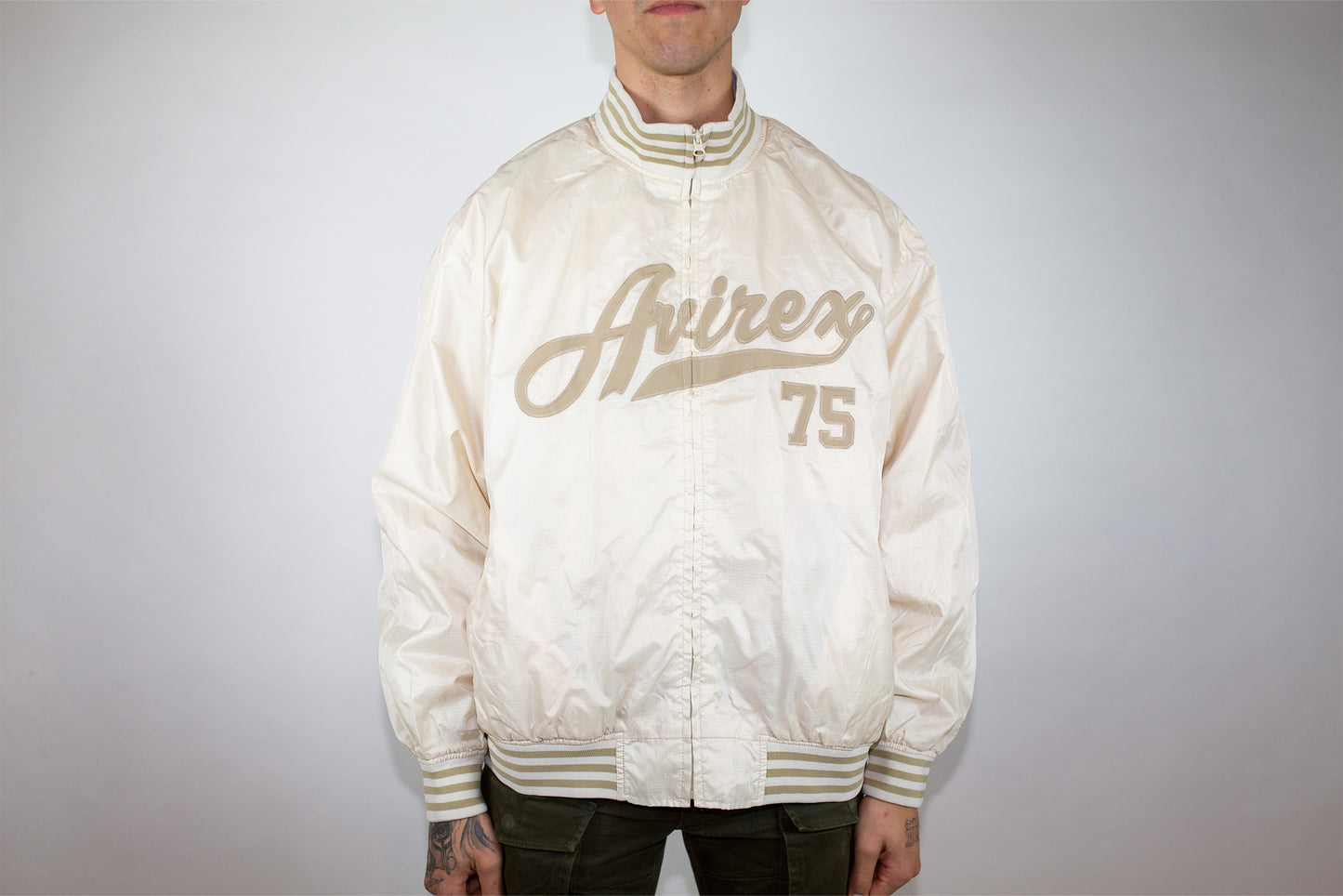 VINTAGE AVIREX RIPSTOP WHITE BOMBER JACKET (XXL FITS XL)