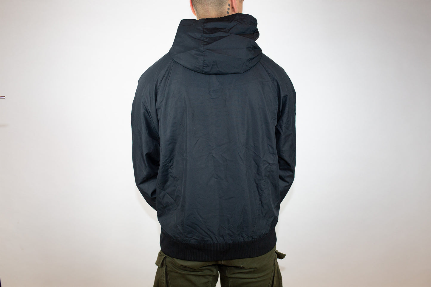 VINTAGE BLACK NIKE FIT ACG (ALL CONDITIONS GEAR SPRAY JACKET (M Fits L)